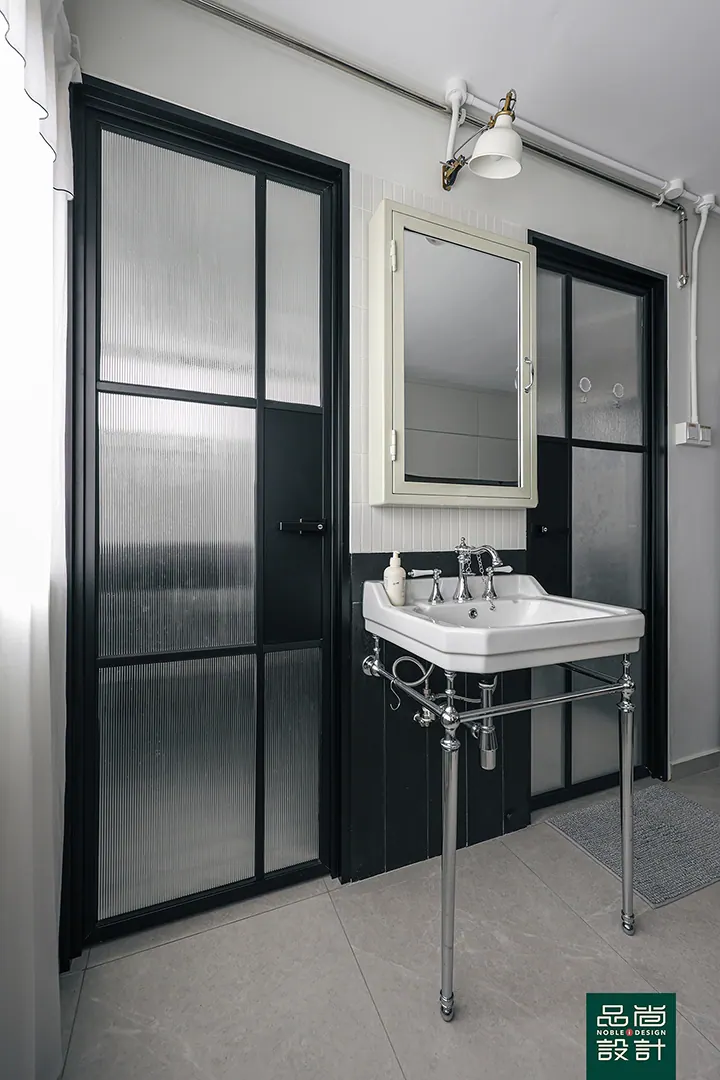 Crawford Court 3-room — interior by Noble Interior Design