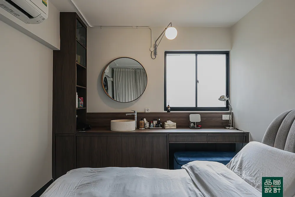 Crawford Court 3-room — interior by Noble Interior Design