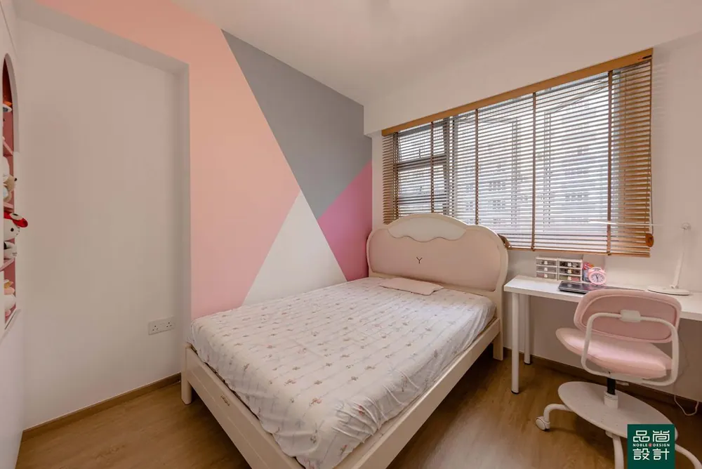 Dakota Breeze 4-room — interior by Noble Interior Design