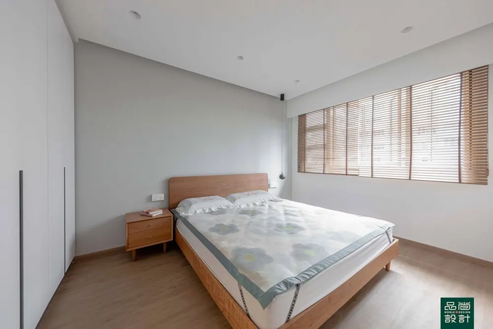Dakota Breeze 4-room — interior by Noble Interior Design