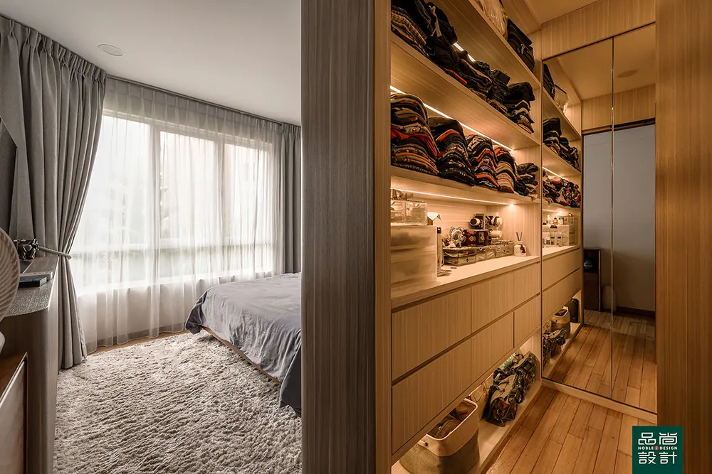 Edelweiss Park 3 Bedroom — interior by Noble Interior Design