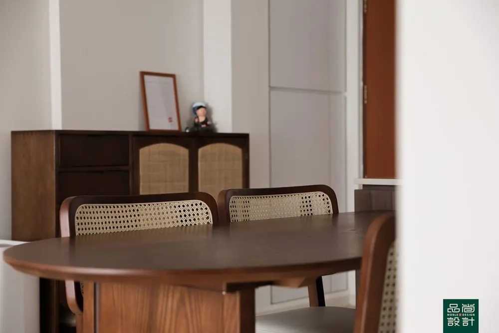 Fajar Hills 4-room — interior by Noble Interior Design