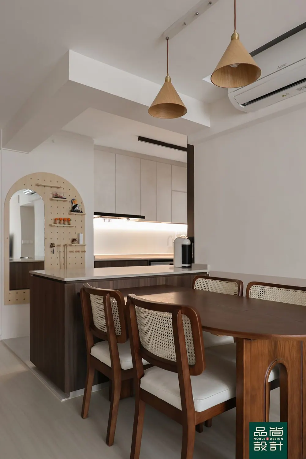 Fajar Hills 4-room — interior by Noble Interior Design