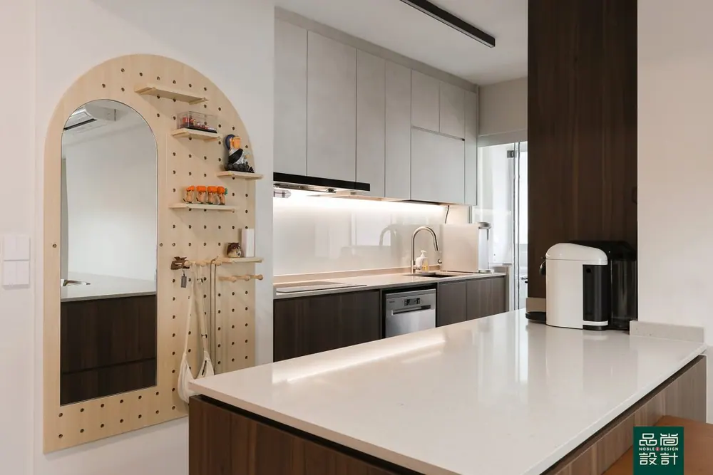 Fajar Hills 4-room — interior by Noble Interior Design