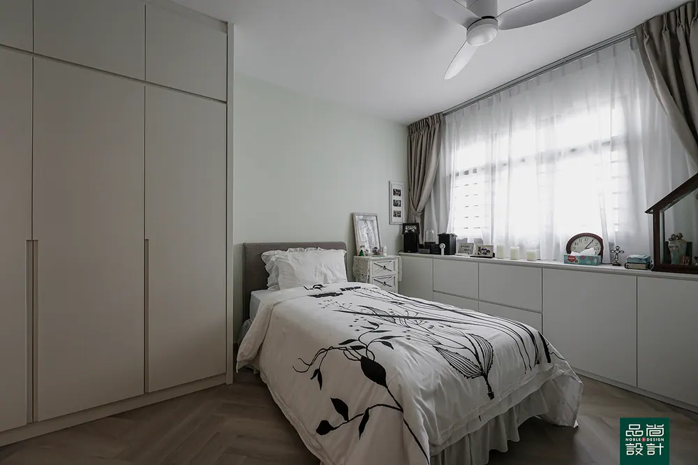 Fernvale Vines 3-Gen — interior by Noble Interior Design (32 of 46)