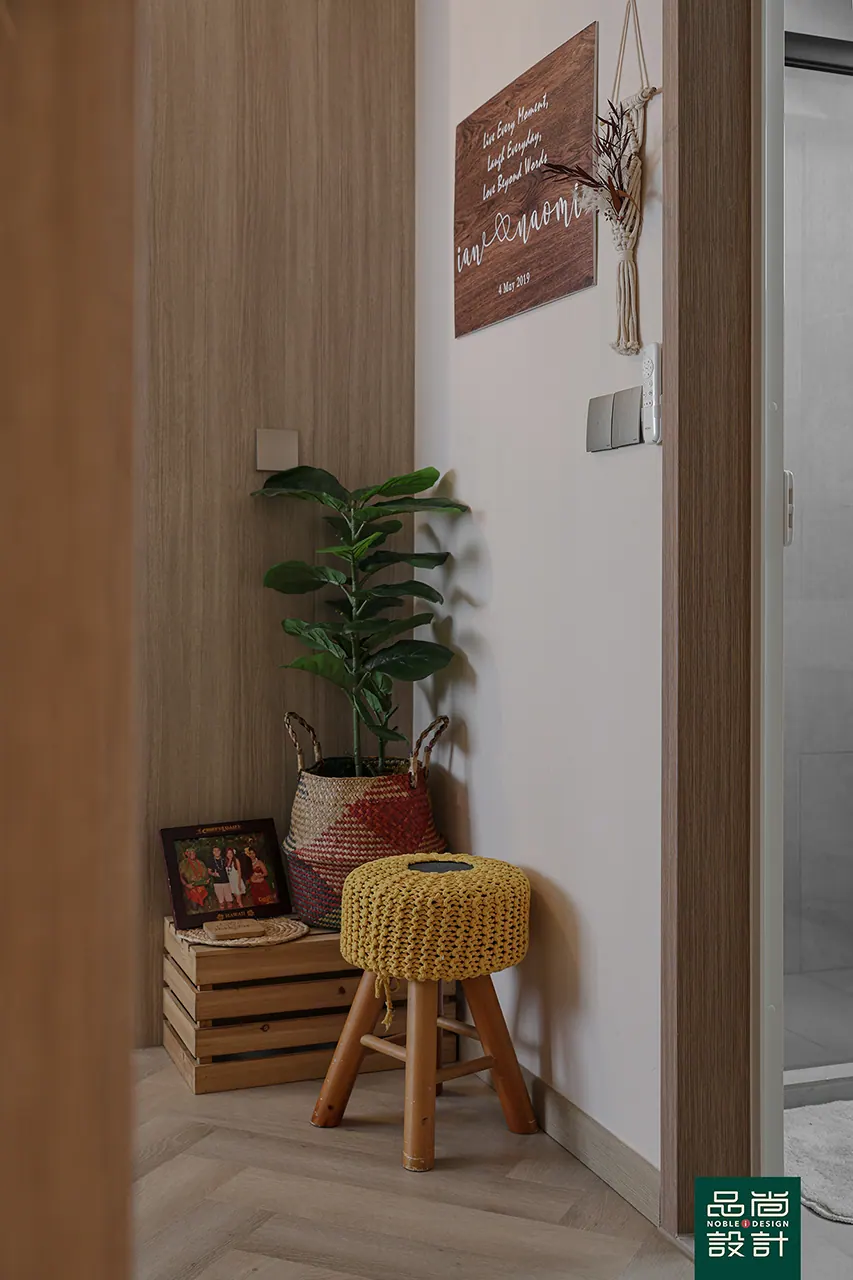 Fernvale Vines 3-Gen — interior by Noble Interior Design (42 of 46)