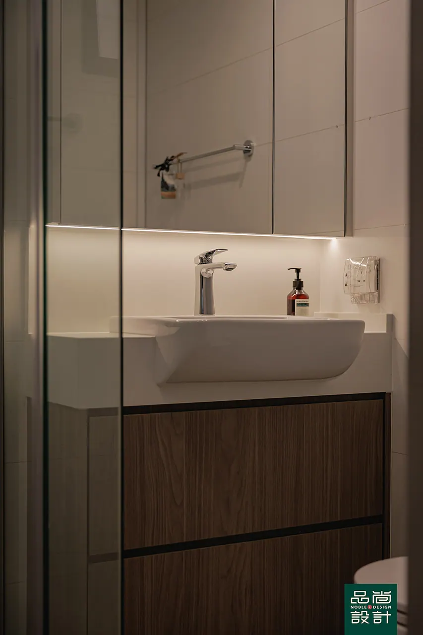 Heritage View 3 Bedroom — interior by Noble Interior Design