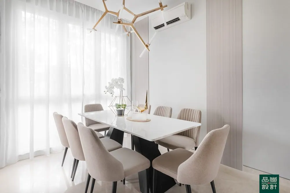 Dining area in Infini @ East Coast 4 Bedroom — interior by Noble Interior Design