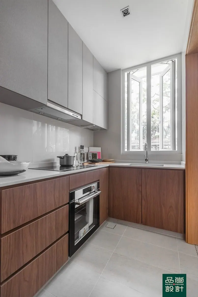 Kitchen in Infini @ East Coast 4 Bedroom — interior by Noble Interior Design