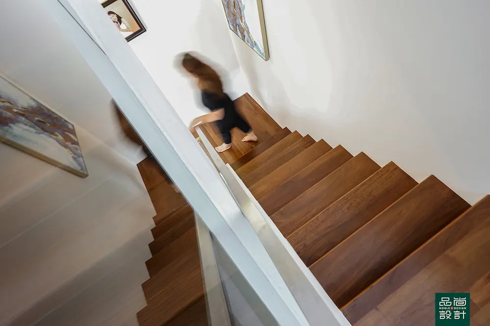 3-Storey Semi-Detached — interior by Noble Interior Design (25 of 36)