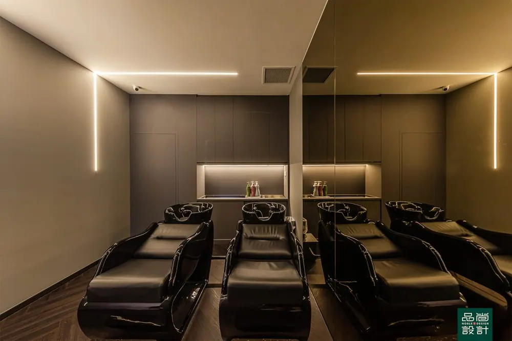 Kiu Hair Gallery — interior by Noble Interior Design