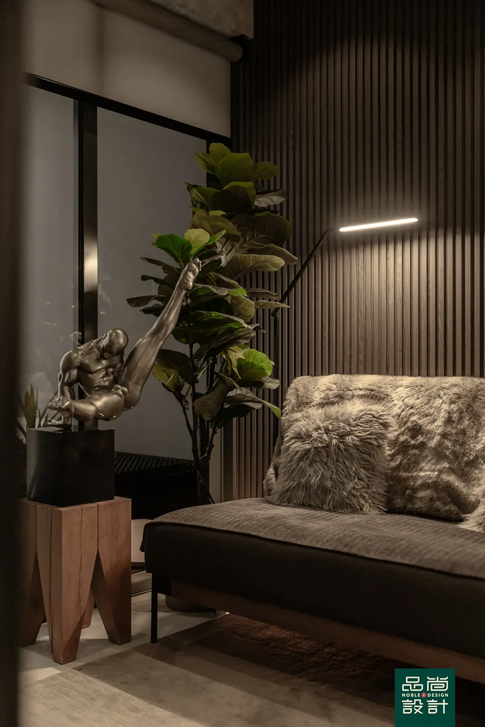 The Gentlemen’s Haven: A Stylish Escape — interior by Noble Interior Design (12 of 50)