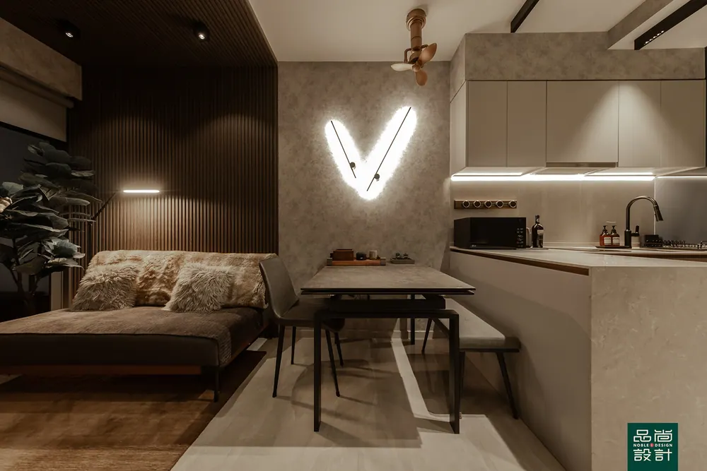 The Gentlemen’s Haven: A Stylish Escape — interior by Noble Interior Design (11 of 50)
