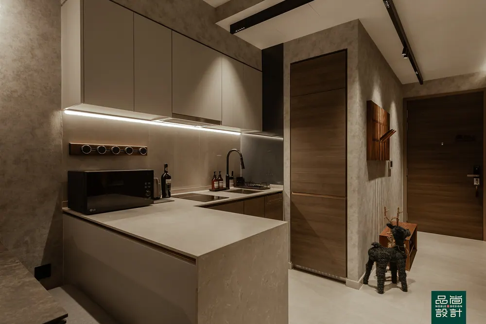 The Gentlemen’s Haven: A Stylish Escape — interior by Noble Interior Design (18 of 50)