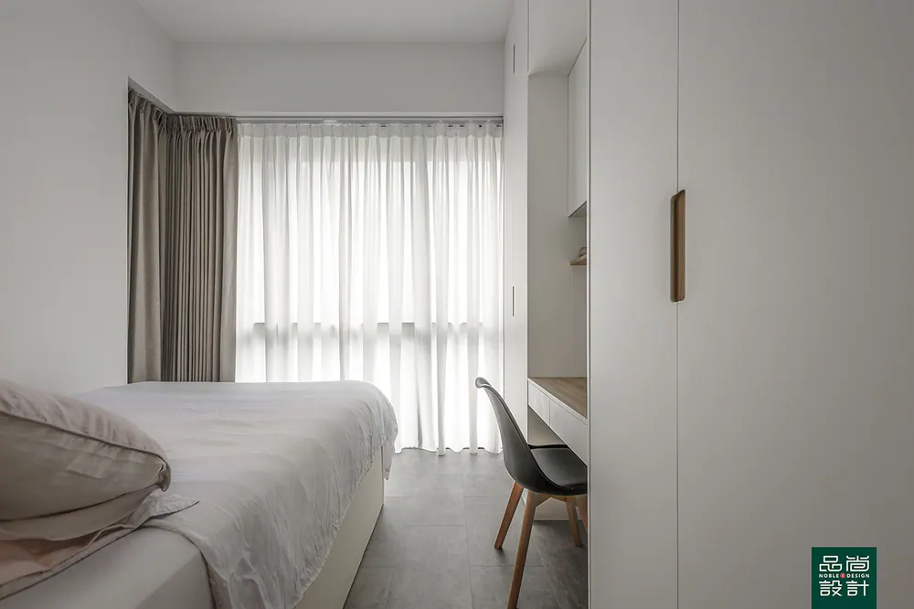 Mooi Residences 3 Bedroom — interior by Noble Interior Design