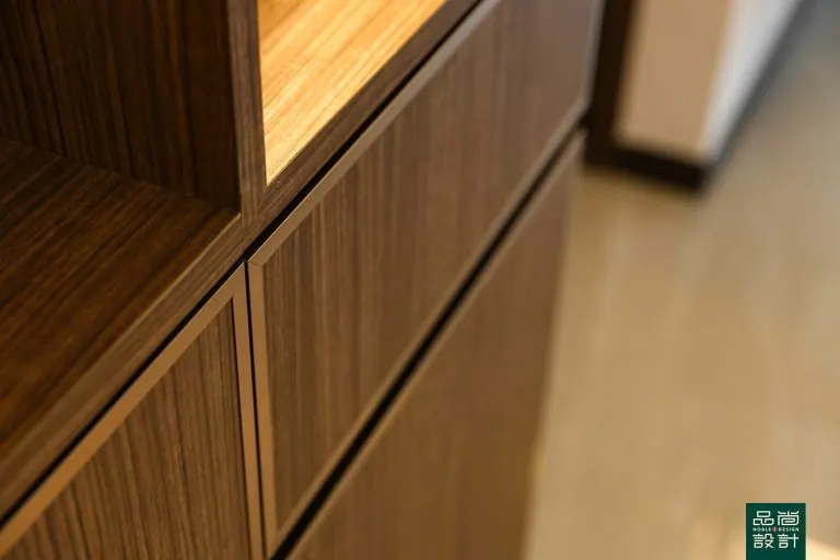 Normanton Park 2 Bedroom — interior by Noble Interior Design (19 of 25)