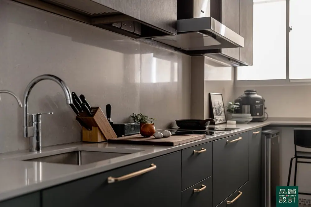 Novena Regency 3 Bedroom — interior by Noble Interior Design