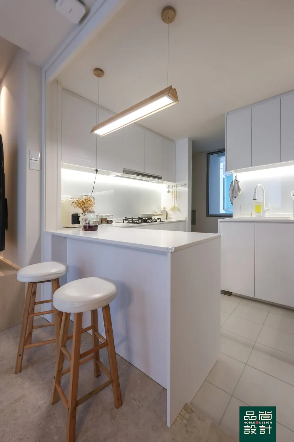 One Amber 3 Bedroom — interior by Noble Interior Design