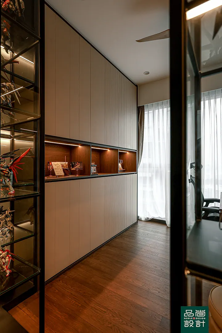 Parc Clematis 3 Bedroom — interior by Noble Interior Design