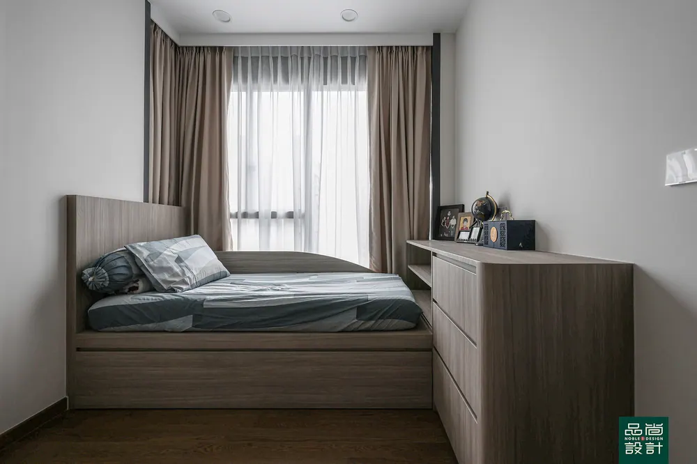 Parc Clematis 3 Bedroom — interior by Noble Interior Design