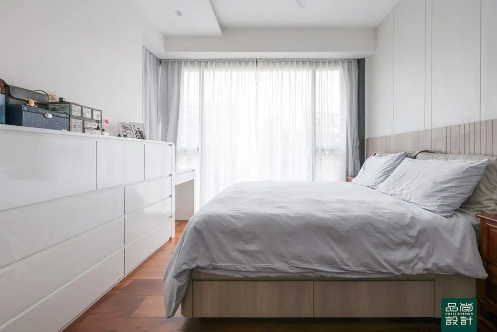 Parc Esta 5 Bedroom — interior by Noble Interior Design
