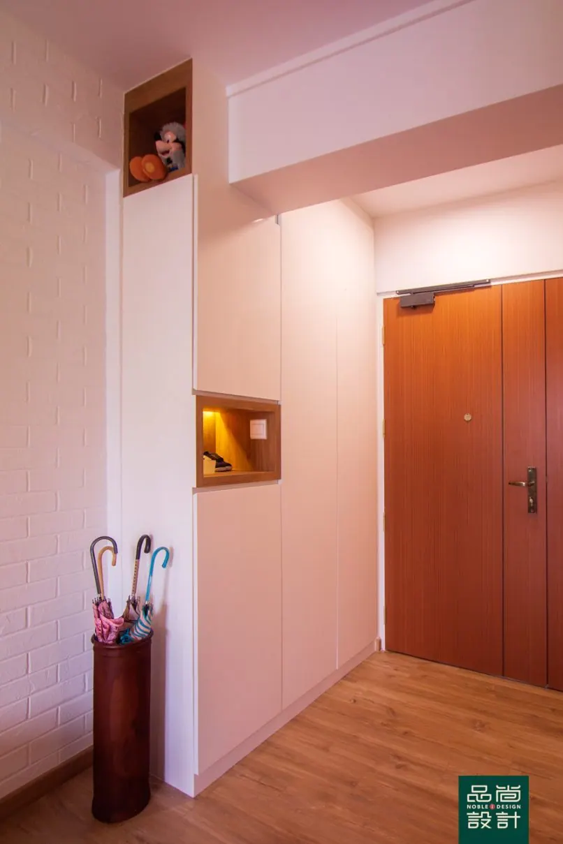 Telok Blangah Parcview 5-room — interior by Noble Interior Design