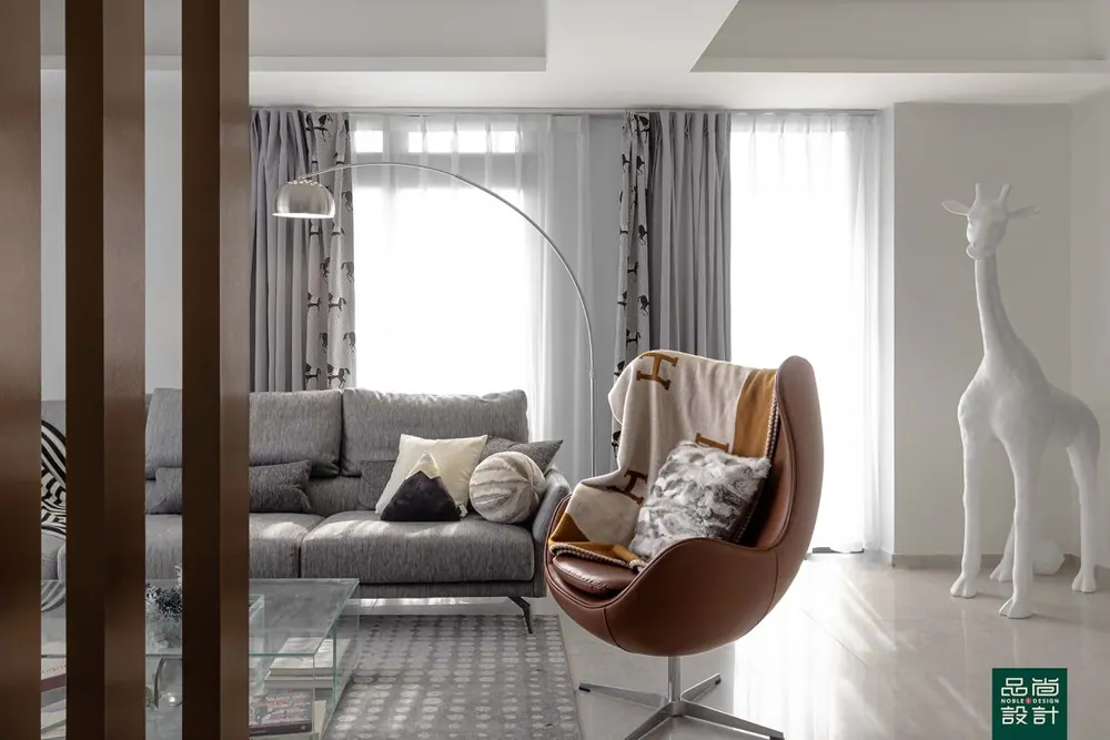 3-Storey Penthouse 3 Bedroom — interior by Noble Interior Design (3 of 35)