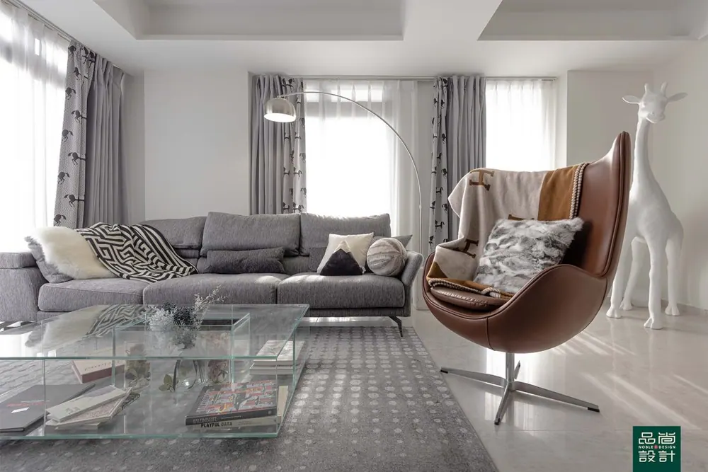 3-Storey Penthouse 3 Bedroom — interior by Noble Interior Design (2 of 35)