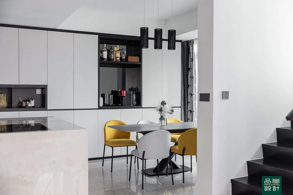 3-Storey Penthouse 3 Bedroom — interior by Noble Interior Design (10 of 35)