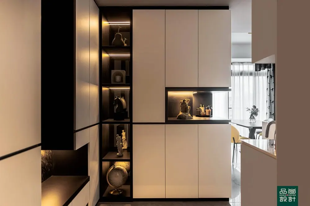 3-Storey Penthouse 3 Bedroom — interior by Noble Interior Design (14 of 35)