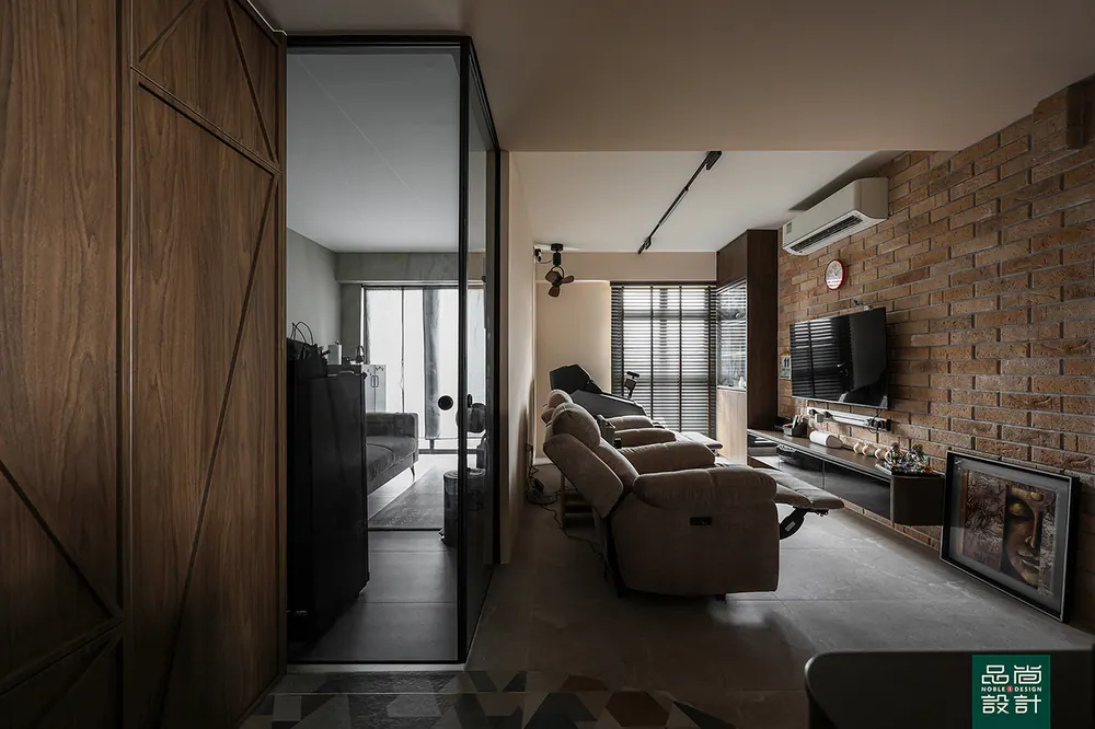 Point Crown 4-room — interior by Noble Interior Design