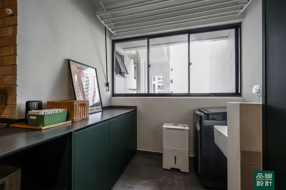 Point Crown 4-room — interior by Noble Interior Design (24 of 40)