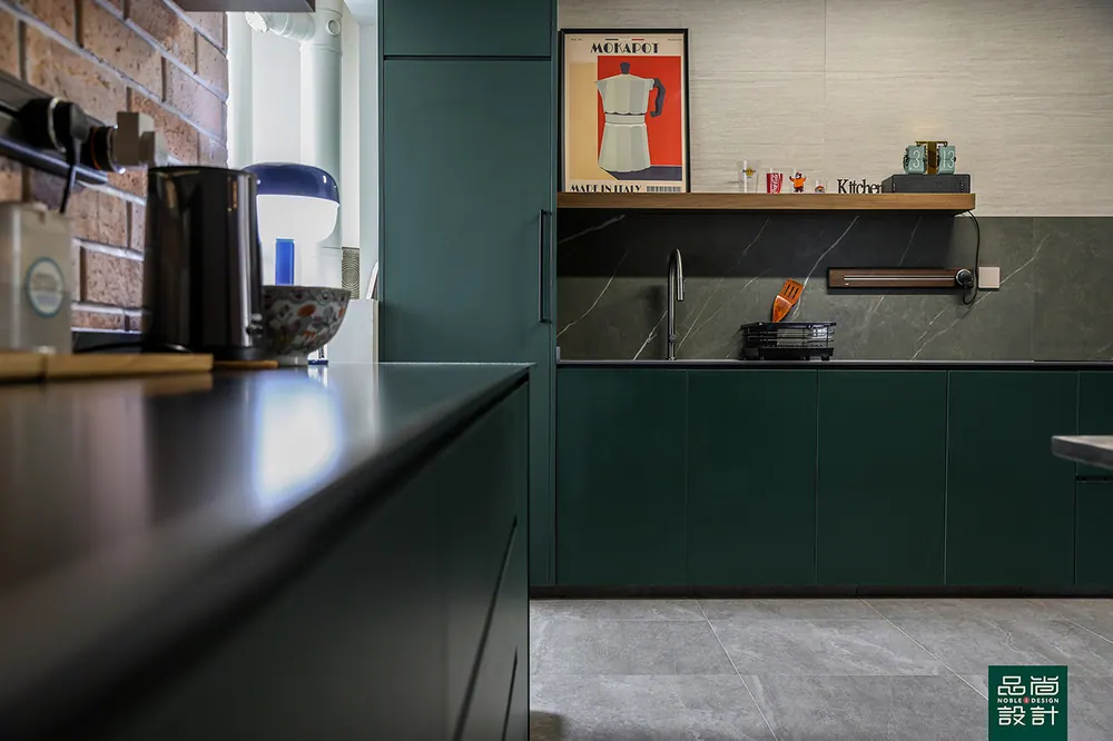 Point Crown 4-room — interior by Noble Interior Design (21 of 40)