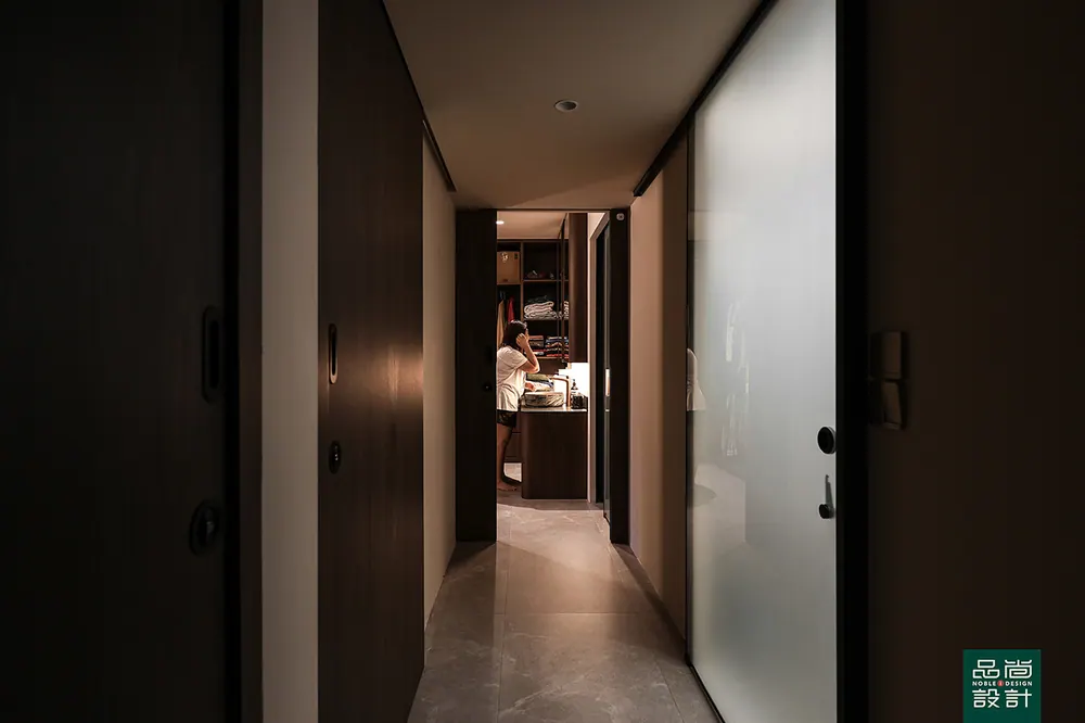 Point Crown 4-room — interior by Noble Interior Design (27 of 40)