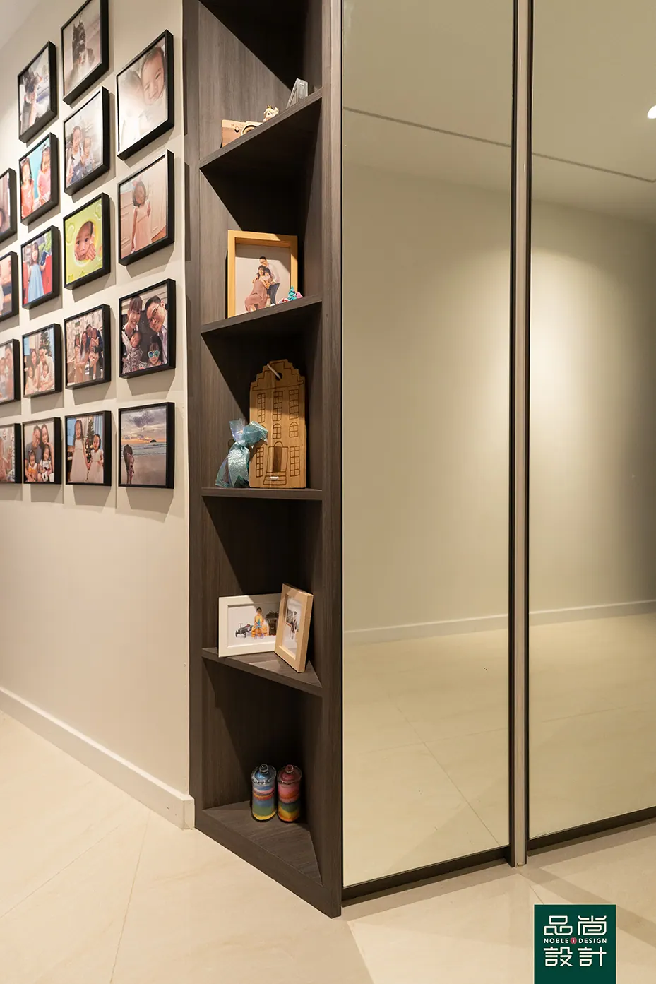 Riverfront Residences 4 Bedroom — interior by Noble Interior Design