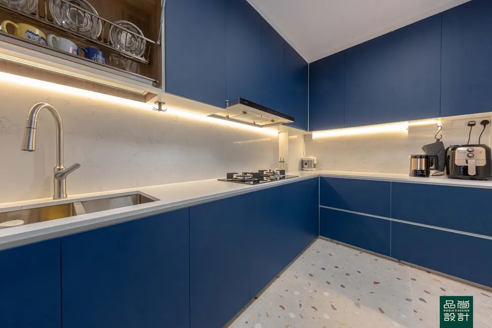 Hougang Parkedge 4-room — interior by Noble Interior Design
