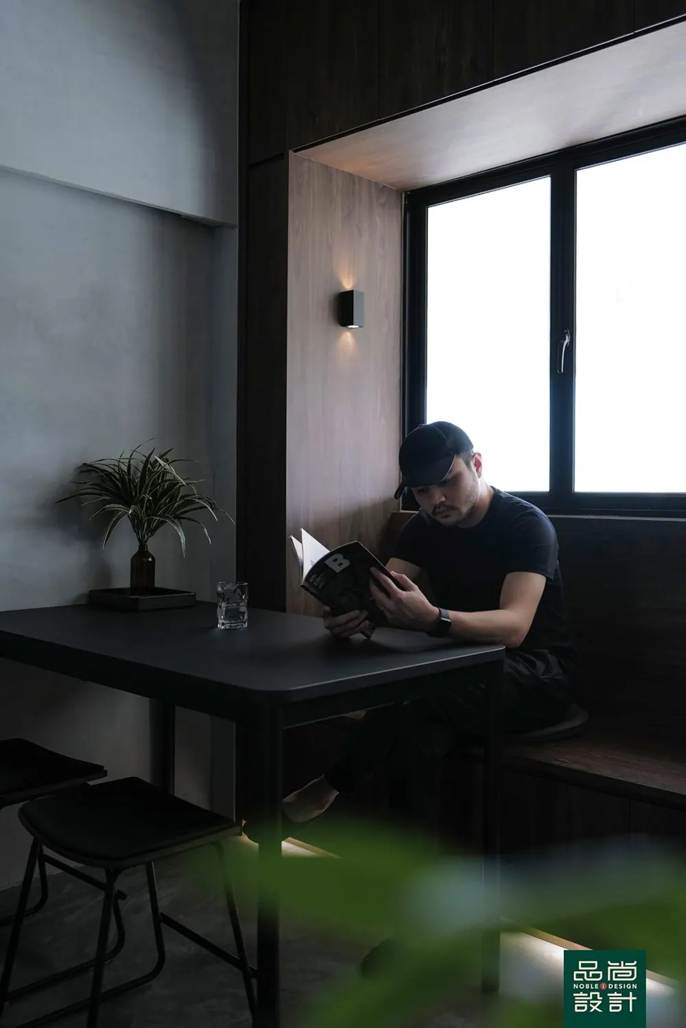 Modern Industrial Themed Bachelor Pad，品尚设计完工项目（第 12 张，共 31 张）