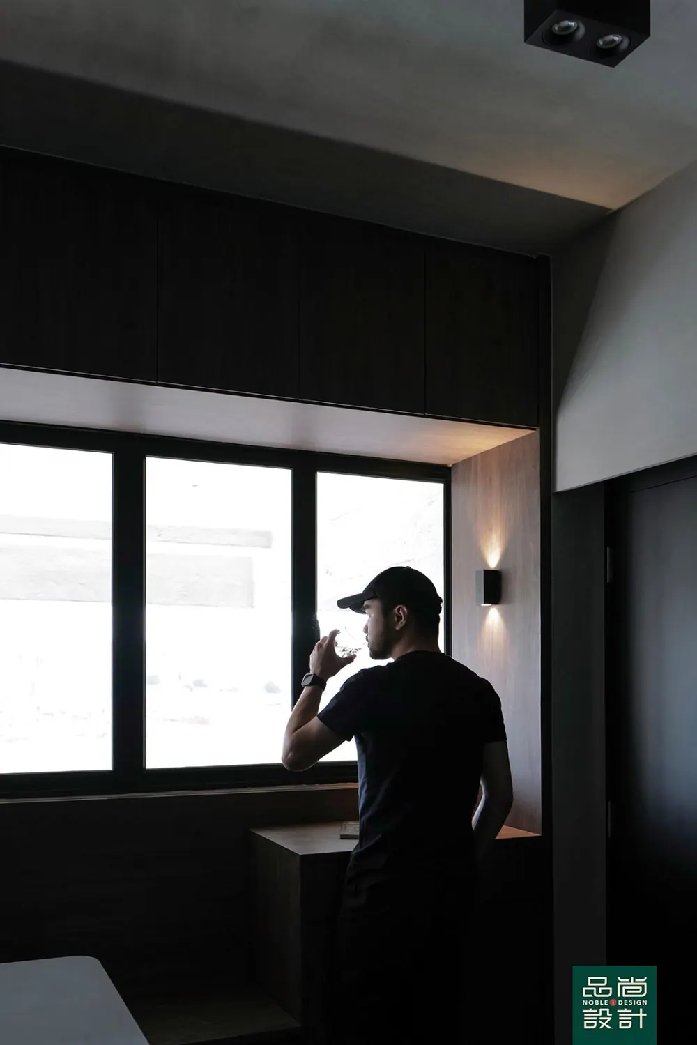 Modern Industrial Themed Bachelor Pad，品尚设计完工项目（第 14 张，共 31 张）