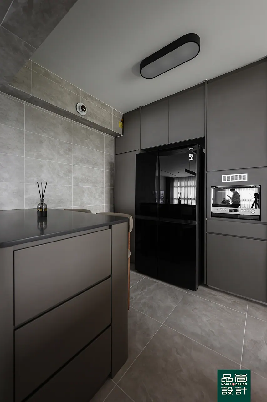 Tampines GreenGlade 5-room — interior by Noble Interior Design