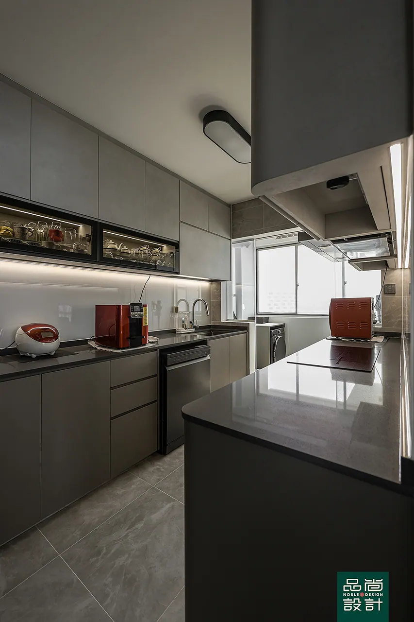 Tampines GreenGlade 5-room — interior by Noble Interior Design