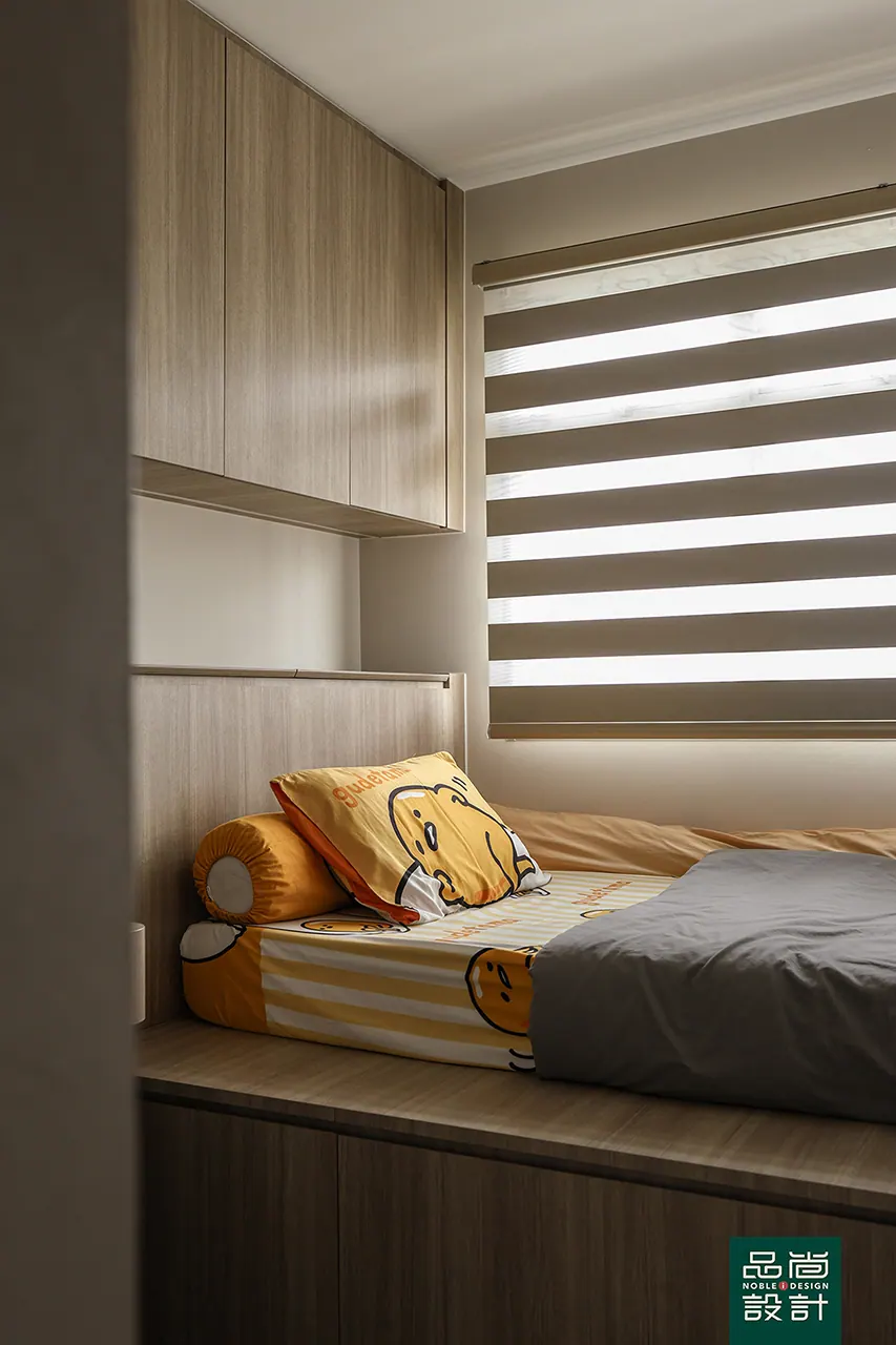 Tampines GreenGlade 5-room — interior by Noble Interior Design