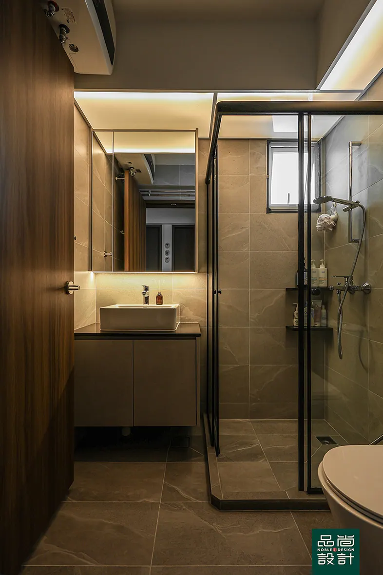 Tampines GreenGlade 5-room — interior by Noble Interior Design