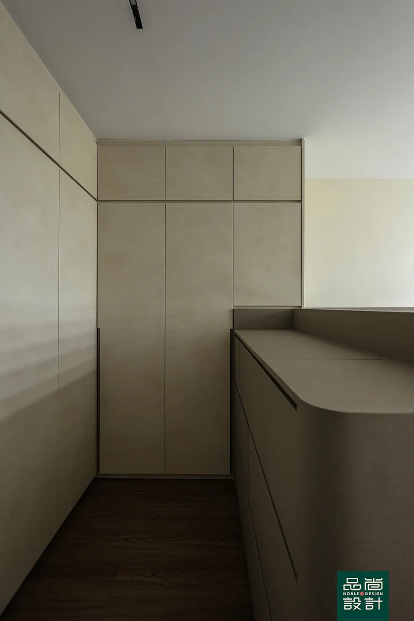 Tampines GreenGlade 5-room — interior by Noble Interior Design