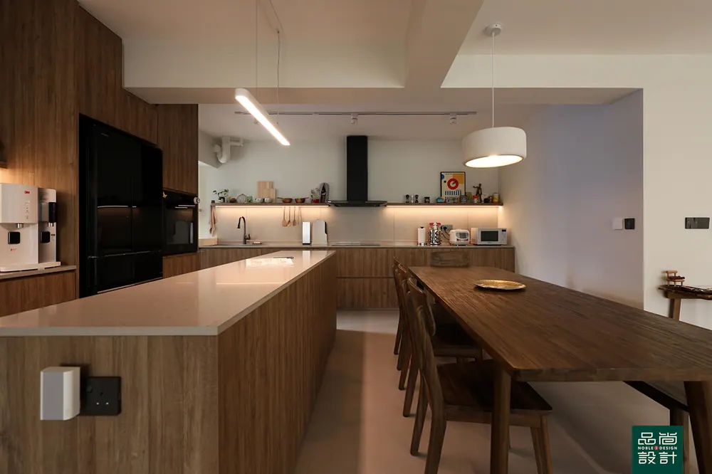 Tampines GreenVines 5-room — interior by Noble Interior Design