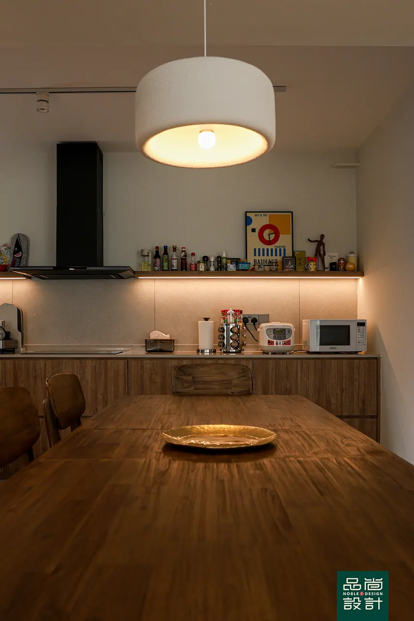 Tampines GreenVines 5-room — interior by Noble Interior Design