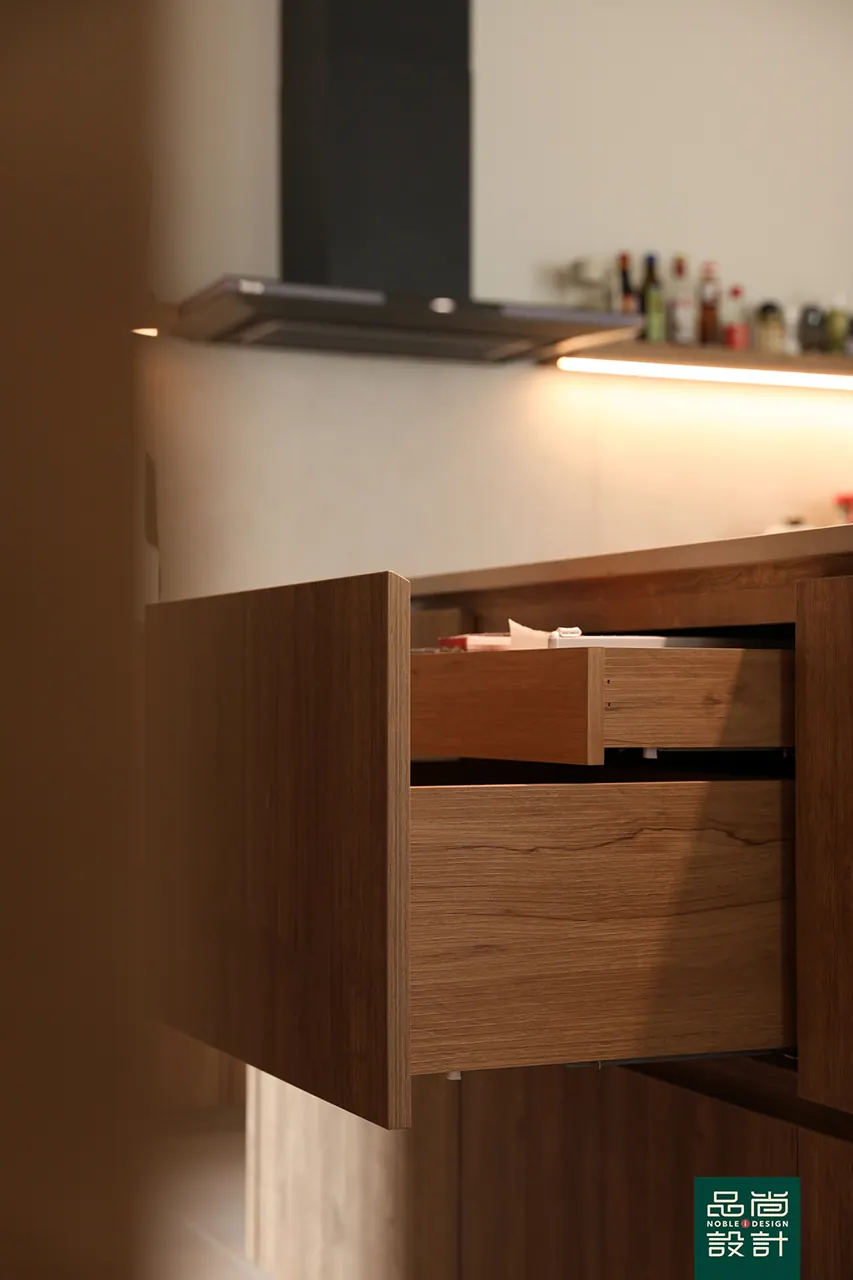 Tampines GreenVines 5-room — interior by Noble Interior Design