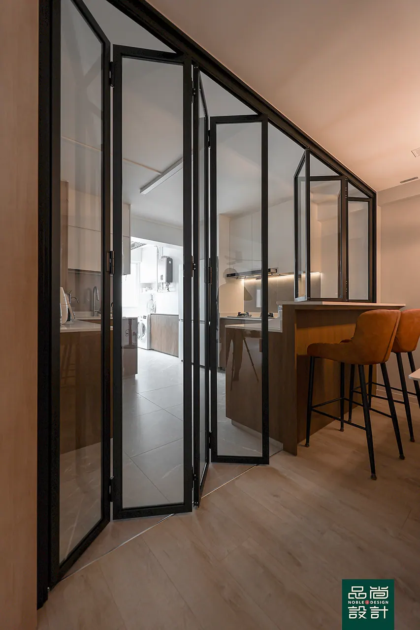 Tampines Vista 5-room — interior by Noble Interior Design
