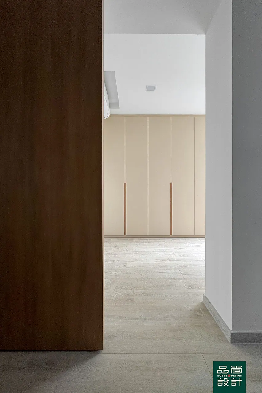 Tampines Vista 5-room — interior by Noble Interior Design