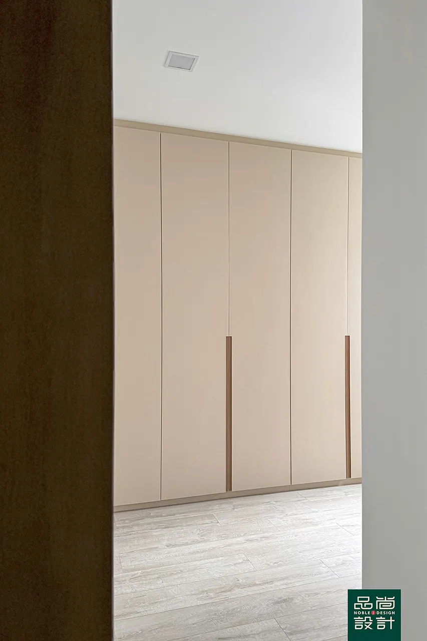 Tampines Vista 5-room — interior by Noble Interior Design