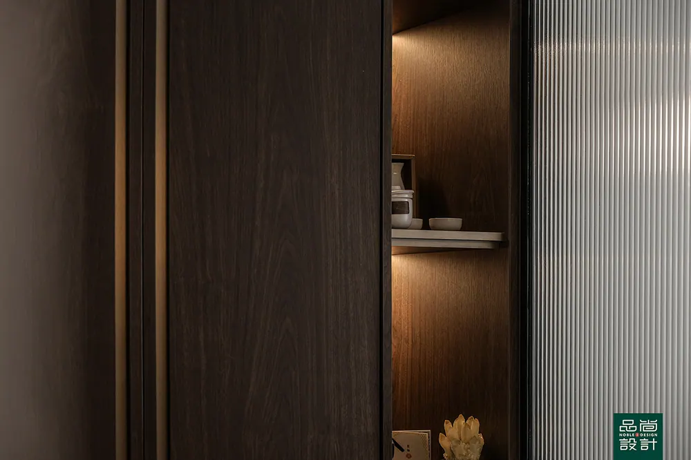 Telok Blangah Towers 4-room — interior by Noble Interior Design